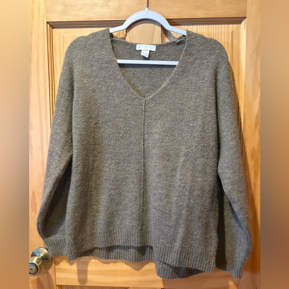 H&M Oversized V-neck Sweater women’s S